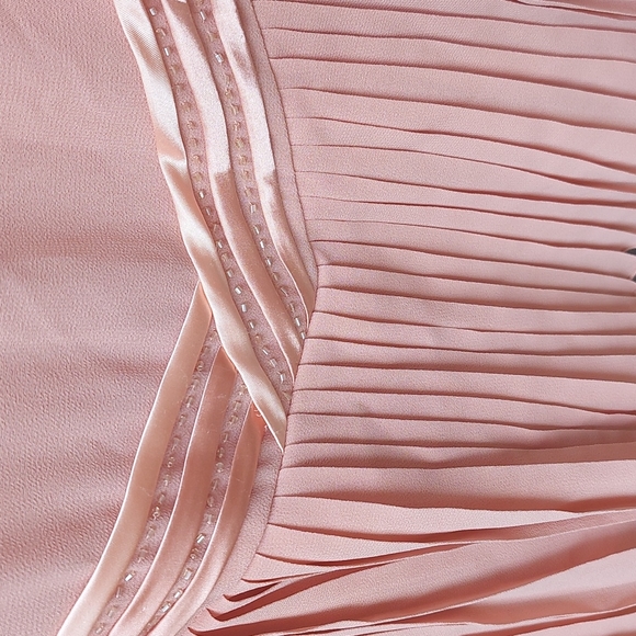 Gown - Picture 7 of 11